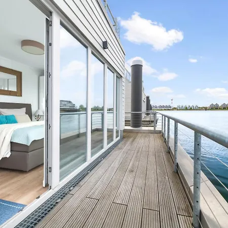 Ferienhaus Schwimmendes Haus - An Bord Zwei *